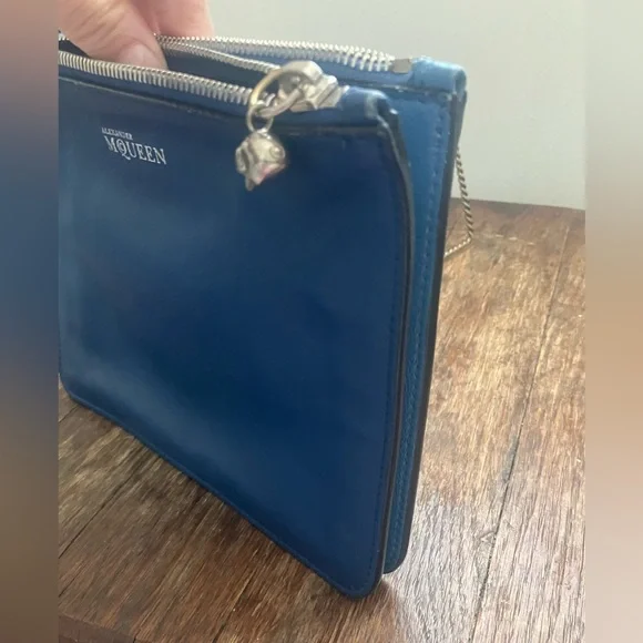 Authentic Alexander McQueen Dual pouch - Picture 8 of 10